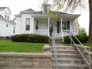 228 17th St, Belleville, IL 62226-7403