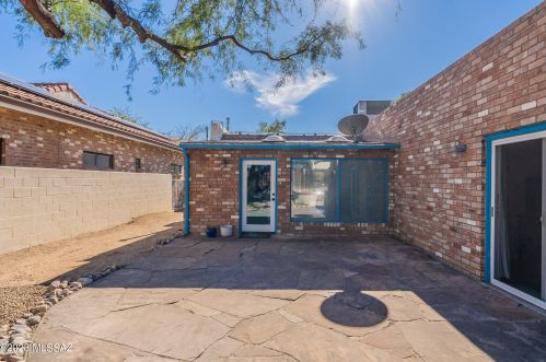 2221 2 St, Tucson AZ 85711-1058 exterior