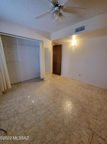 7132 Brk Dr, Tucson AZ 85730-1706 exterior