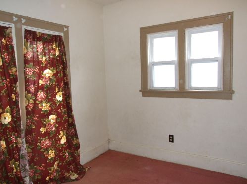 1196 Emerson Ave, Meskegon MI 49442-5205 exterior