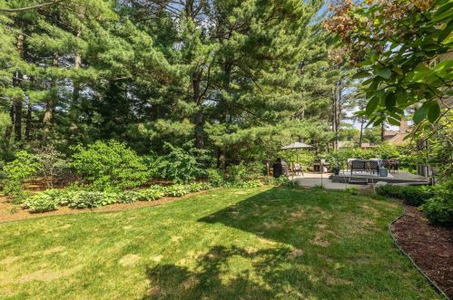 8932 Hunters Trl, Saint Paul MN  55125-9182 exterior