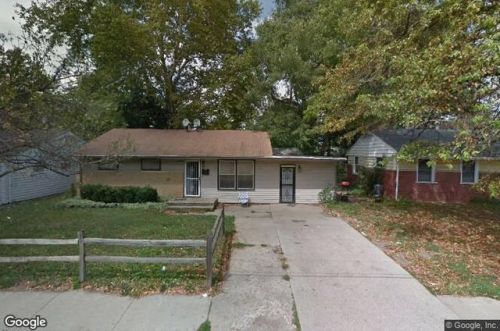 1014 Bradley Ave, Champaign IL  61821-2127 exterior