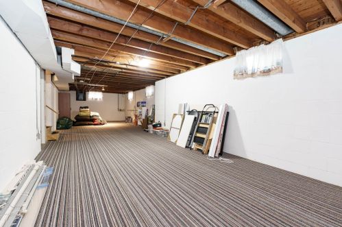 2019 Bloomfield Ave, Kalamazoo MI 49001-5212 exterior