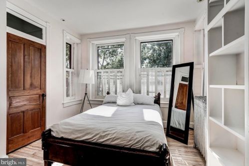 801 Independence Ave, Washington DC 20003-1317 exterior