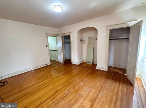 7018 Erdrick St, Philadelphia PA 19135-2601 exterior