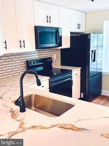 2835 Shepperton Ter, Silver Spring MD  20904-6713 exterior