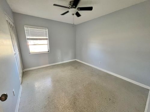 265 Mainsail St, Fort Pierce FL  34983-1710 exterior