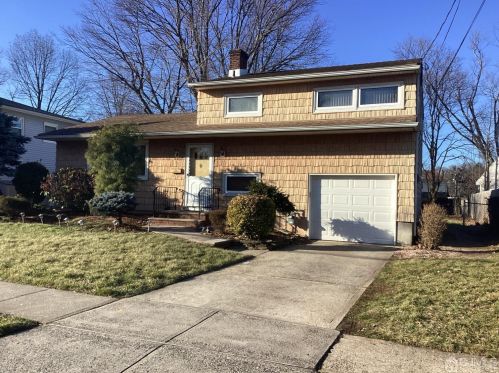 36 Stony Rd, Edison, NJ 08817-3237