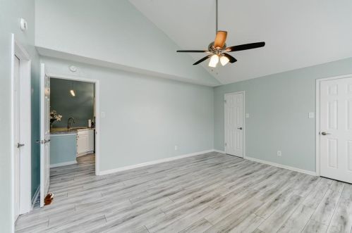 152 April Pt Dr, Montgomery TX 77356-8873 exterior