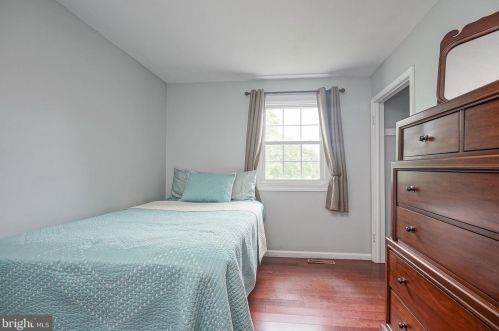 2402 Andover Rd, Riverton NJ 08077-3510 exterior