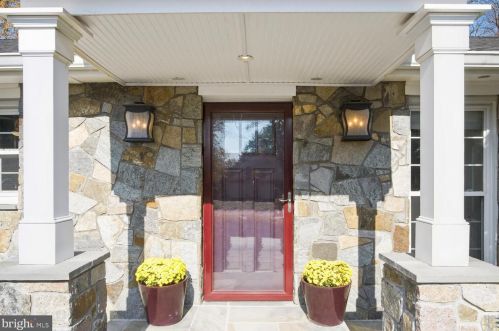 9101 Cherbourg Dr, Rockville MD 20854-3107 exterior