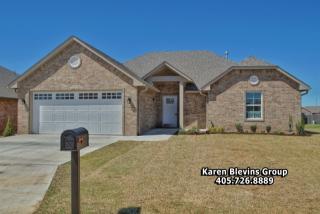 2208 Crooked Oak Dr, Shawnee, OK 74804-2385