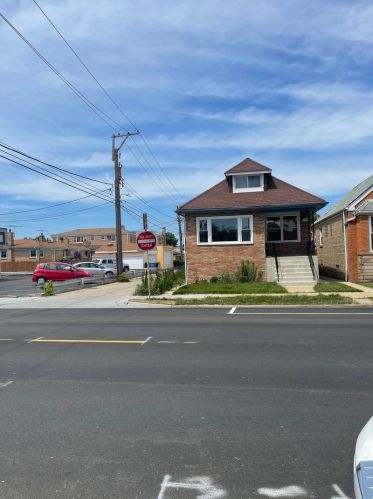 4848 Austin Ave, Chicago, IL 60638-1410