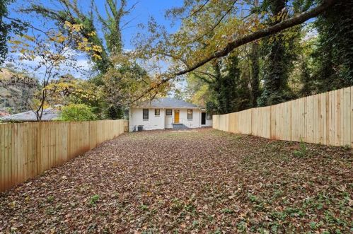 1881 Bayberry Dr, Atlanta GA 30311-3406 exterior