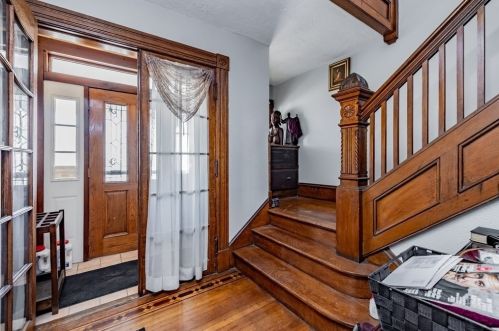 169 Westminster St, Springfield MA 01109-3923 exterior