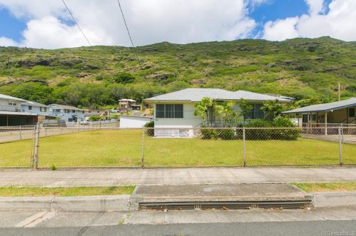 316 Elelupe Rd, Honolulu HI 96821-2211 exterior
