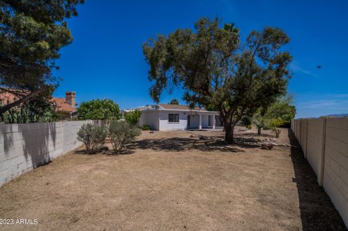 9605 Navajo Pl, Chandler AZ 85248-7119 exterior