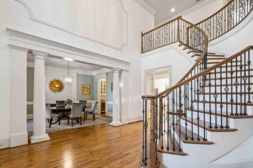 4968 Long Is Dr, Atlanta GA 30327-4904 exterior