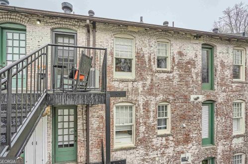 124 Lafayette Dr, Atlanta GA 30309-3345 exterior