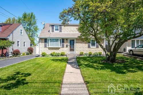 383 Remsen Ave, Avenel, NJ 07001-1111