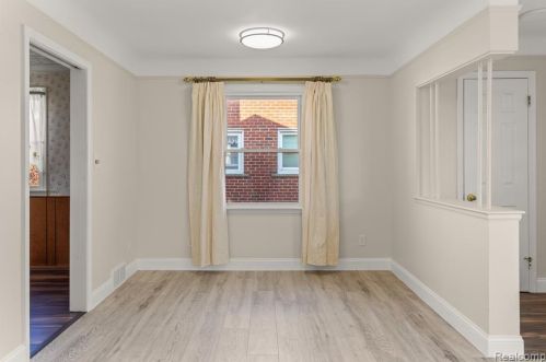 6645 Henry Ruff Rd, Garden City MI  48135-2012 exterior