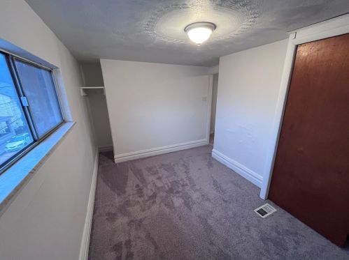 4 Catherine St, Pittsburgh PA 15209-2002 exterior