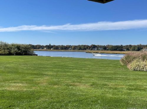 1416 Windward Rd, Milford, CT 06461-1766