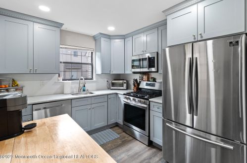 1300 Dahlia Ct, Jackson Twp NJ  08527-4131 exterior