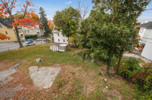 57 Fox St, Worcester MA 01604-4331 exterior