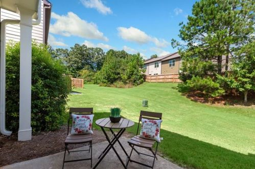 2680 Bayrose Cir, Atlanta GA 30344-1698 exterior