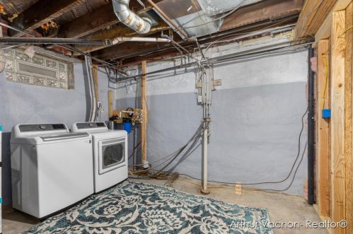 1016 Evergreen St, Grand Rapids MI 49507-2008 exterior