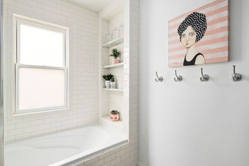 2818 Albany Ave, Chicago IL 60618-7605 exterior