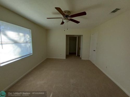 1662 Carillo Ave, Fort Pierce FL 34953-1745 exterior