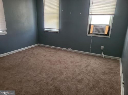 319 Engle St, Chester PA 19013-2509 exterior