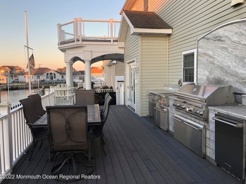 820 Bowline Dr, Lacey NJ  08731-3006 exterior