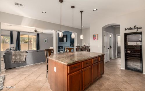 16420 16 Ln, Phoenix AZ 85045-0815 exterior