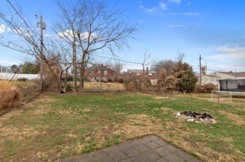 2115 Kaske Dr, Saint Louis MO 63125-2763 exterior