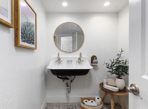 12628 Newport Ave, Tustin CA 92780-2774 exterior