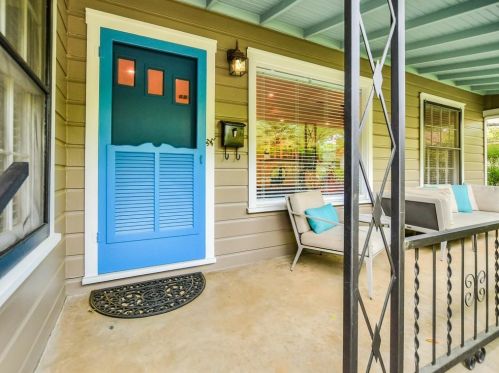 1803 39th St, Austin TX  78722-1319 exterior