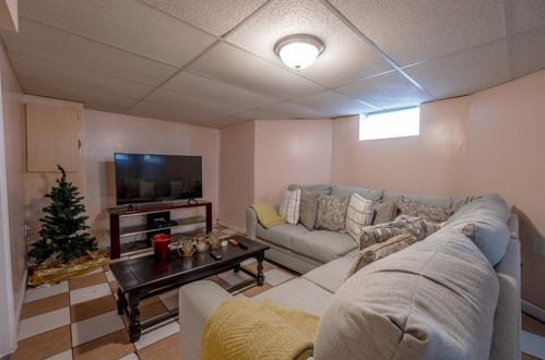 270 Indiana Ave, Providence RI  02905-2823 exterior