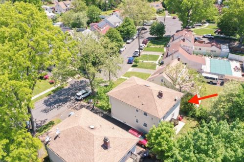 802 Rodgers Ct, Rahway NJ 07065-3616 exterior