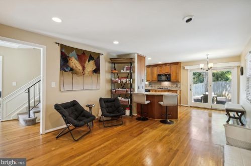 11706 Enid Dr, Rockville MD 20854-3454 exterior