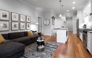 1249 Madison St, Chicago IL  60607-1907 exterior