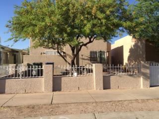 242 Melridge St, Tucson, AZ 85706-3352