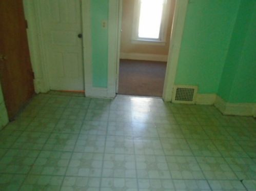 12114 Lowe Ave, Chicago IL 60628-7037 exterior