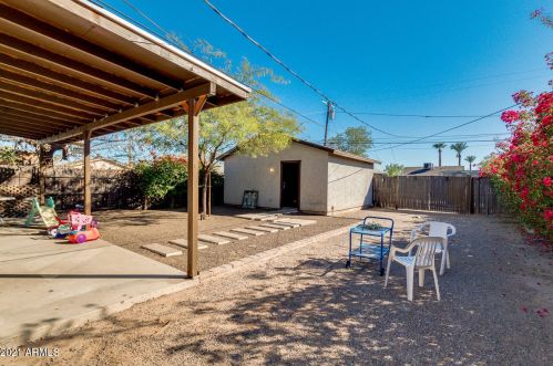 2041 Adams, Phoenix AZ 85007-2699 exterior