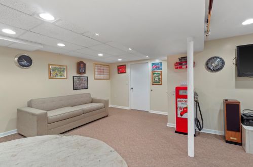 5305 Rose St, Milwaukee WI 53223-3036 exterior