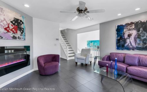 7 Gdn Way, Locust NJ 07760-2213 exterior