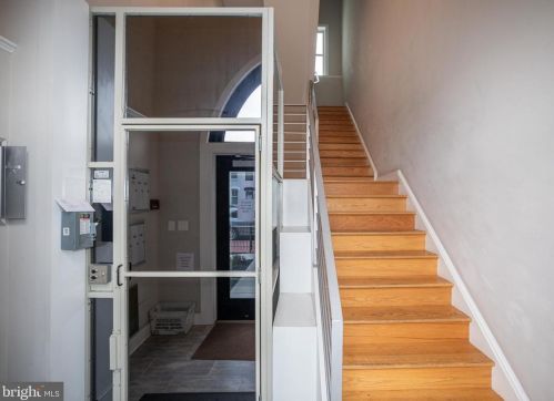 1211 G St, Washington DC 20005-3809 exterior