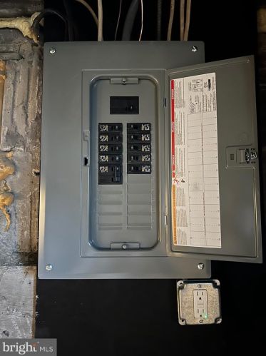 1211 Thomas St, Chester PA exterior